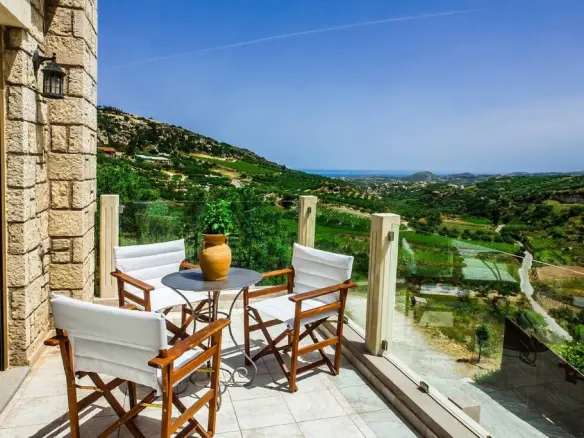 6-bedroom Villa In Archanes, Greece (300 M²)