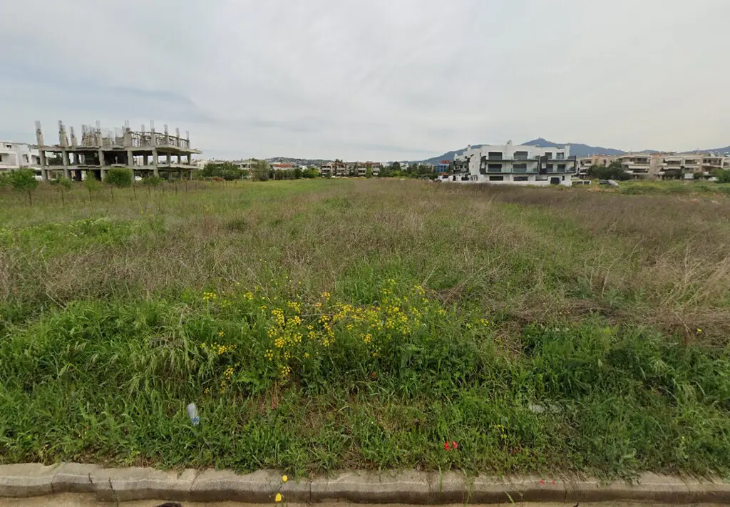 Land Of 400 M² In The Suburbs Of Thessaloniki