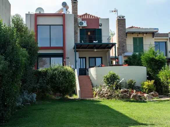 3-bedroom Maisonette In Com. Kapandriti, Greece (250 M²)
