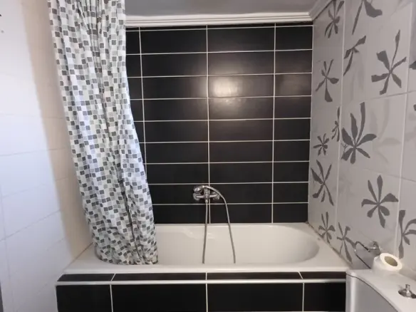 2-bedroom Flat In Thermaikos, Greece (100 M²)