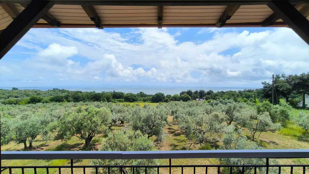 Detached House Of 140 M² With Olympic Coast In Olympic Coast