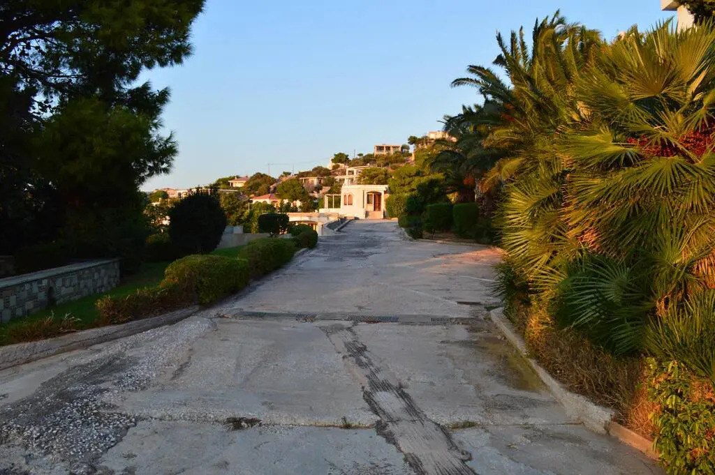 Villa Of 1200 M² In Attica
