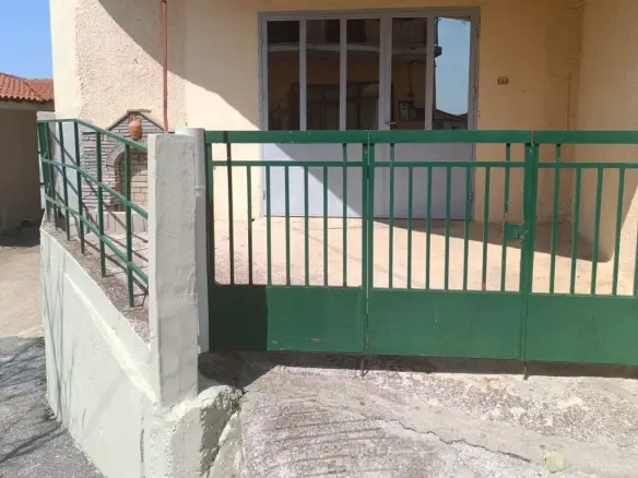 3-bedroom Detached House In Poligiros, Greece (200 M²)