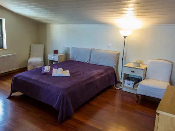3-bedroom Maisonette In Com. Kapandriti, Greece (250 M²)