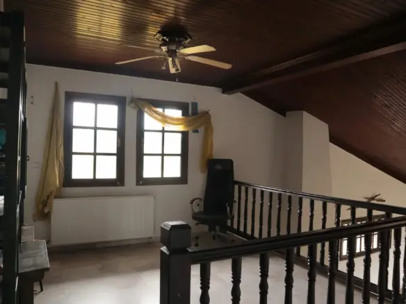 Detached House In Mikra, Greece (190 M²)