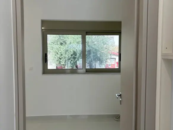 1-bedroom Flat In Imittos, Greece (42 M²)