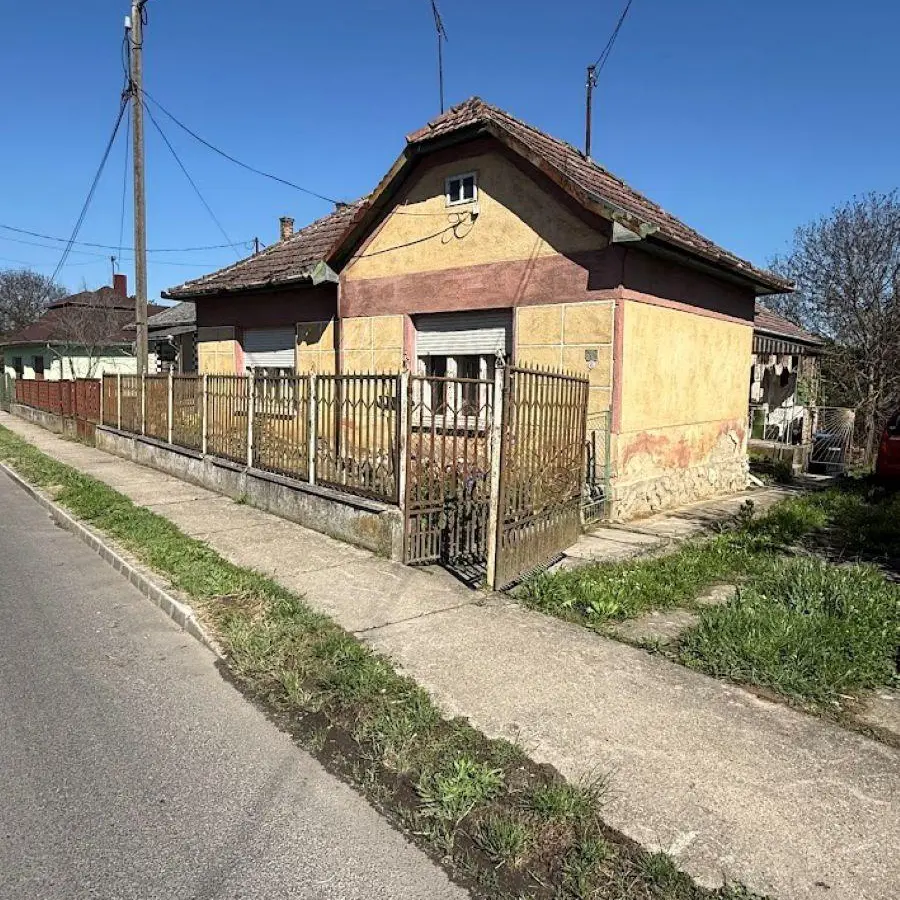 House Of 100 M² In Nagykónyi, Tolna
