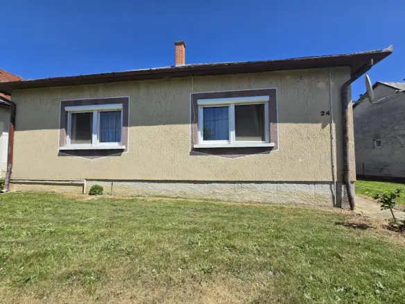 House Of 100 M² With Garden In Páka, Zala