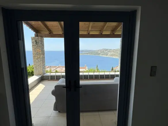 4-bedroom Villa In Marathonas, Greece (350 M²)
