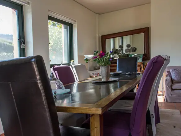 3-bedroom Maisonette In Com. Kapandriti, Greece (250 M²)