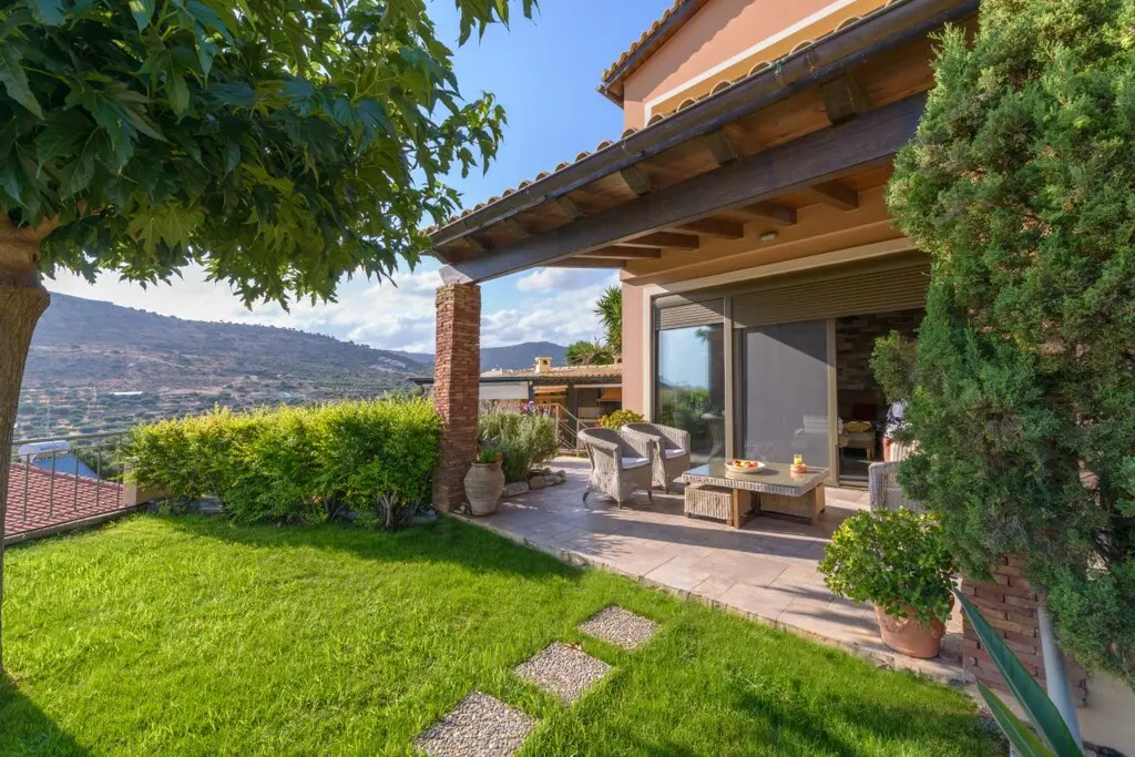 Villa Of 250 M² In Crete