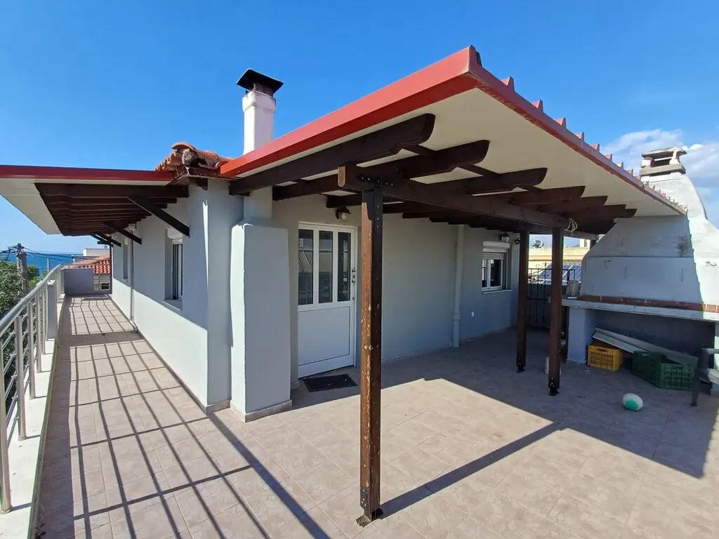 Building Of 310 M² In The Suburbs Of Thessaloniki