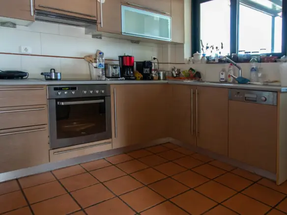 3-bedroom Maisonette In Com. Kapandriti, Greece (250 M²)