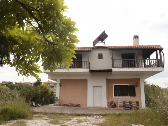 Detached House In Mikra, Greece (190 M²)