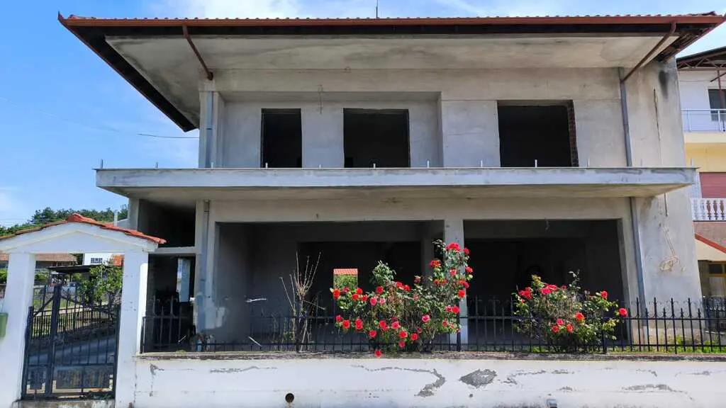Detached House Of 280 M² On The Olympic Coast
