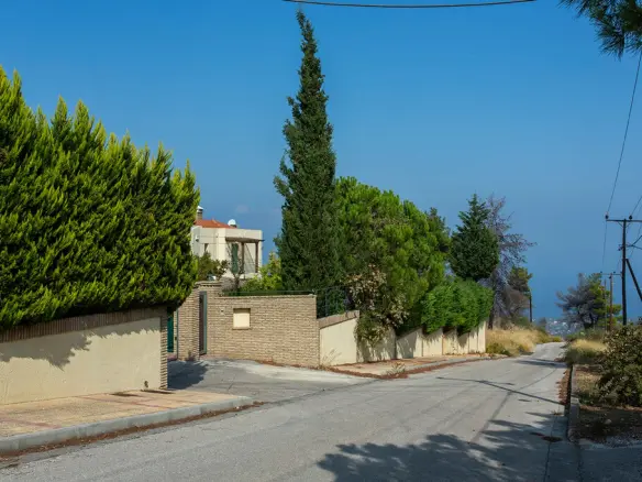 3-bedroom Maisonette In Com. Kapandriti, Greece (250 M²)