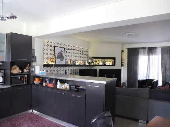 3-bedroom Maisonette In Gerakas, Greece (208 M²)