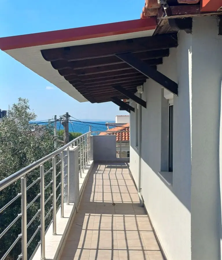 Building Of 310 M² In The Suburbs Of Thessaloniki