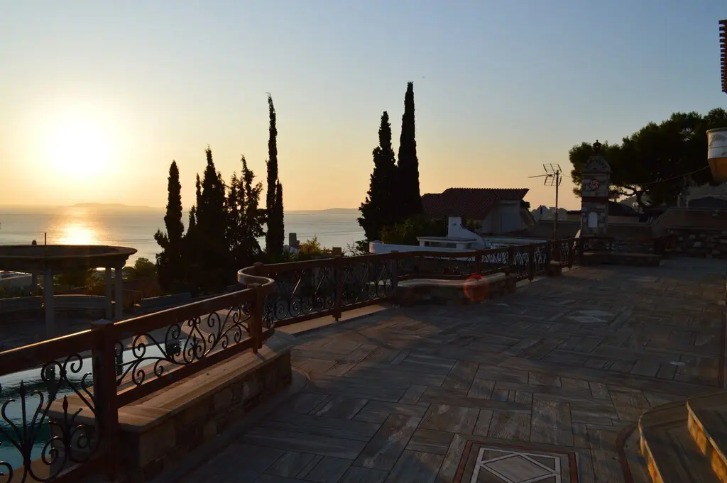 Villa Of 1200 M² In Attica
