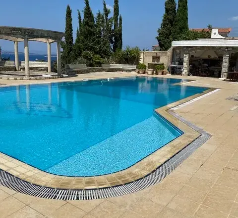 Villa In Kalivia Thorikou, Greece (1.200 M²)
