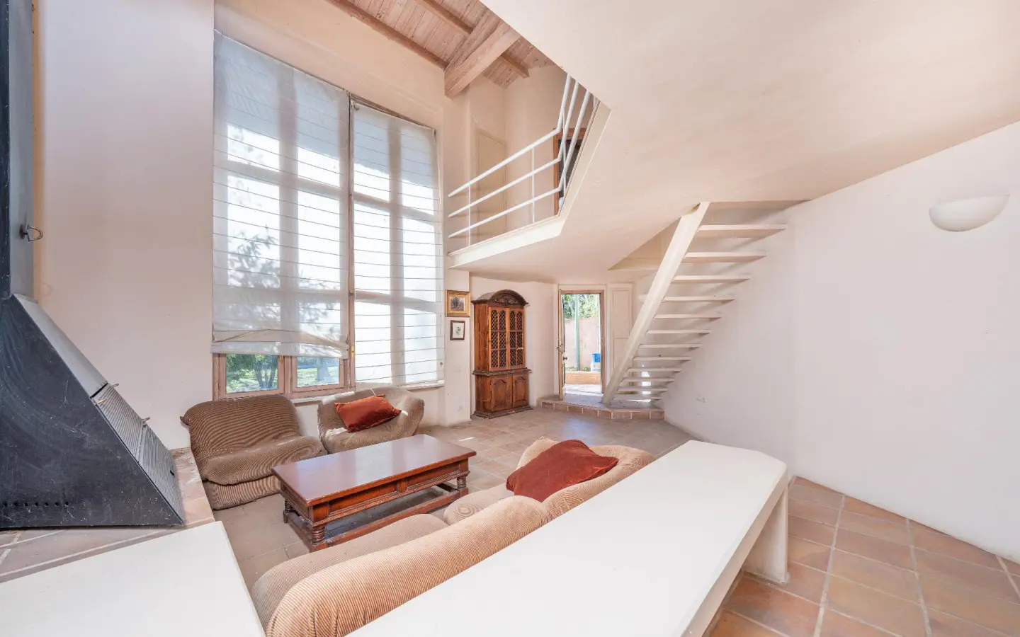 Villa Of 1317 M² In Almansa, Spain