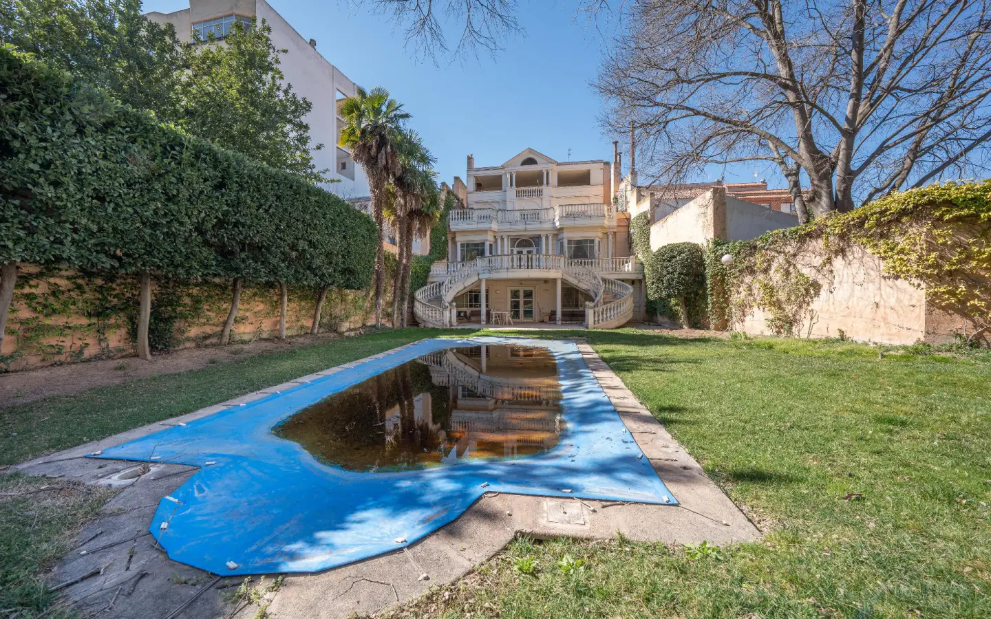 Villa Of 1317 M² In Almansa, Spain