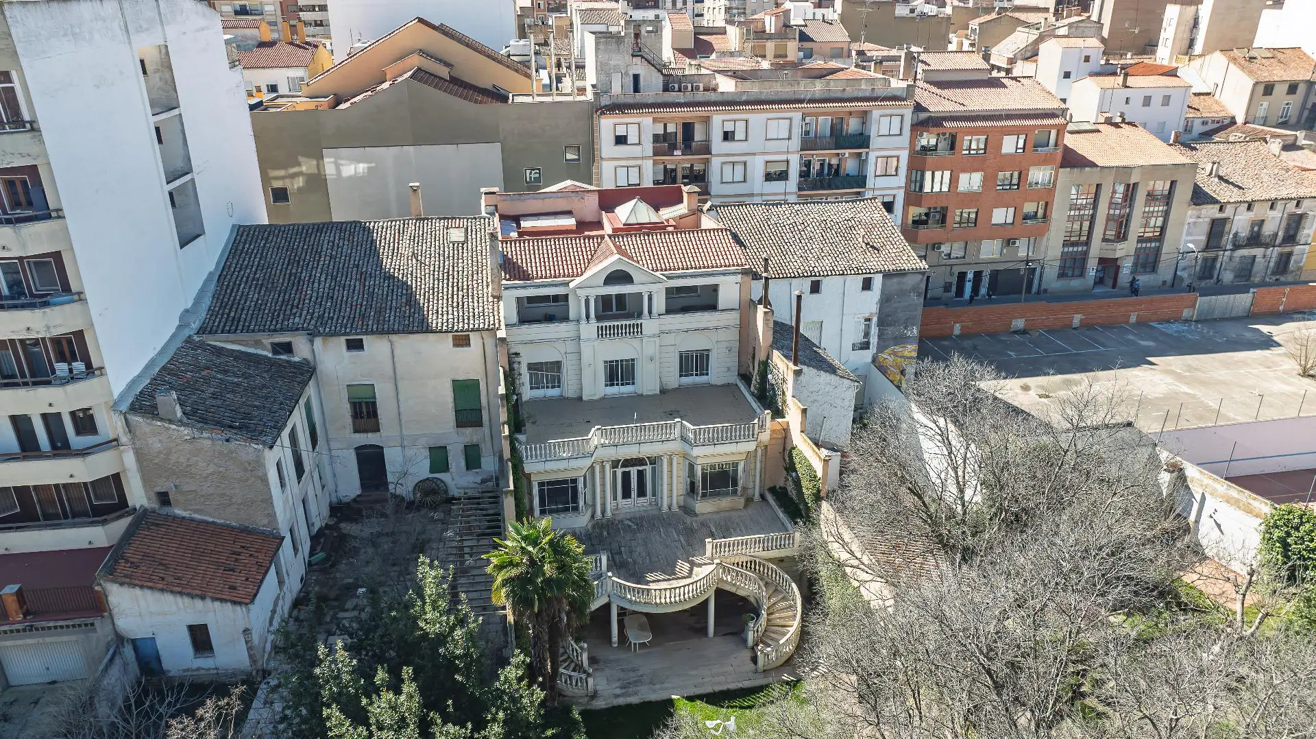 Villa Of 1317 M² In Almansa, Spain