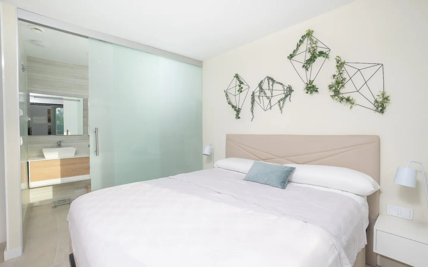 4-bedroom Terraced House In Finestrat, Spain (263 M²)