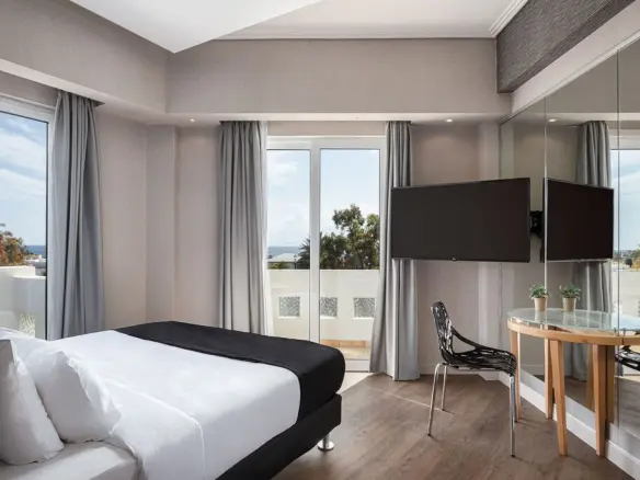 Hotel In Glyfada, Greece (2.200 M²)