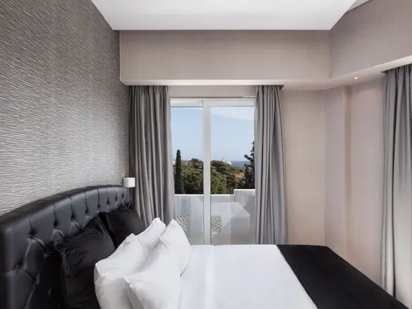 Hotel In Glyfada, Greece (2.200 M²)
