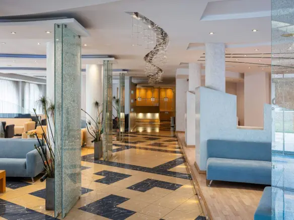 Hotel In Glyfada, Greece (2.200 M²)