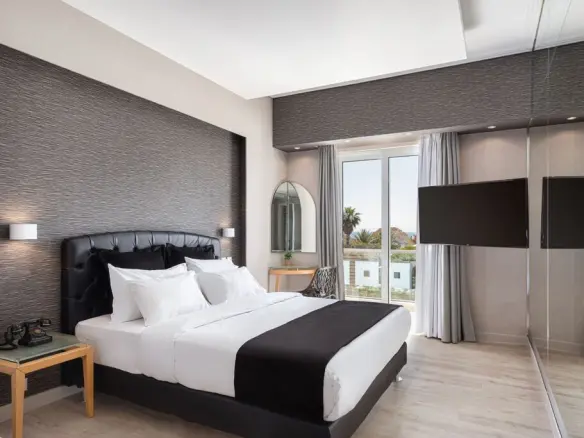Hotel Of 2200 M² In Athens