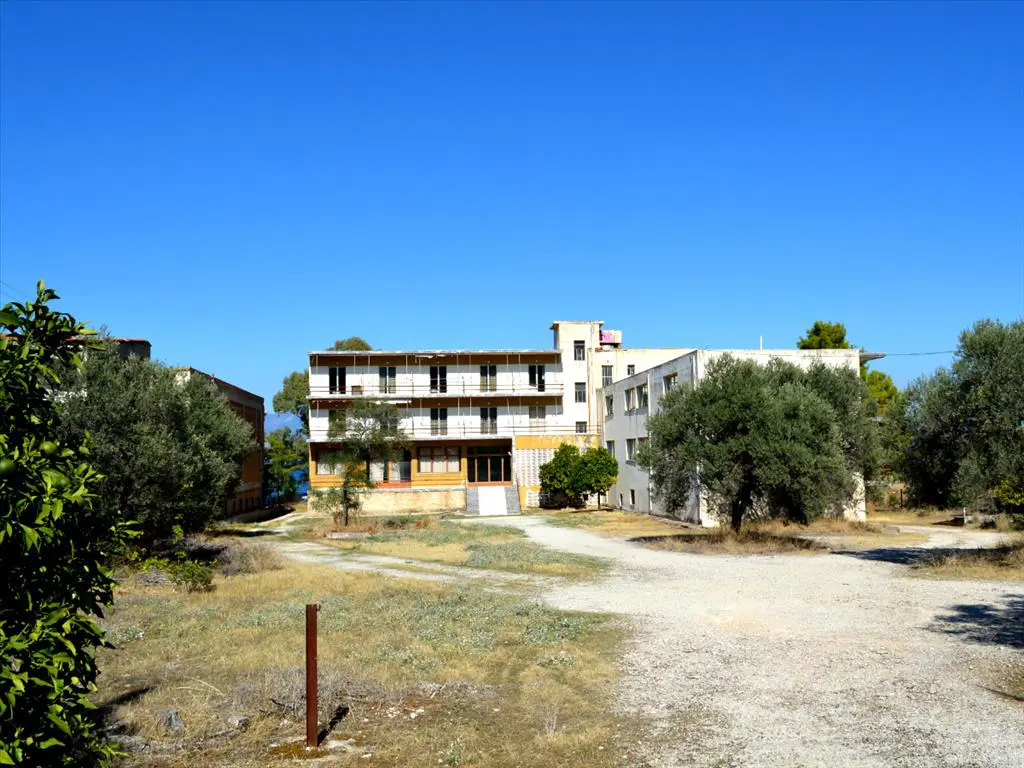 Hotel Of 2415 M² In Eastern Peloponnese