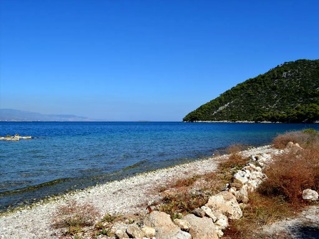 Hotel Of 2415 M² In Eastern Peloponnese