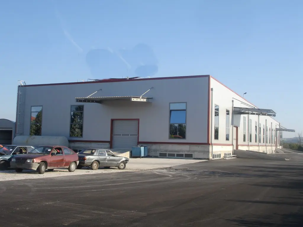 Building Of 6000 M² In Thessaloniki
