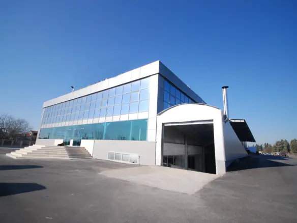 Building Of 6000 M² In Thessaloniki