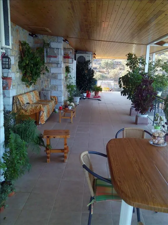 Detached House Of 400 M² In Eastern Peloponnese