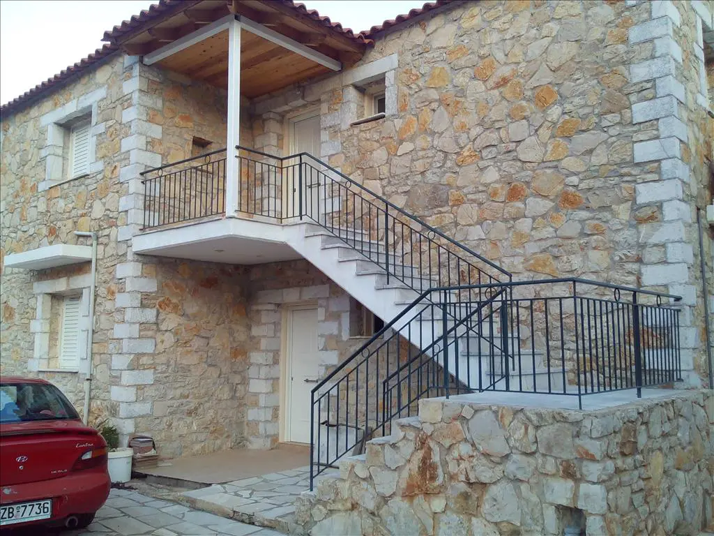 Detached House Of 400 M² In Eastern Peloponnese