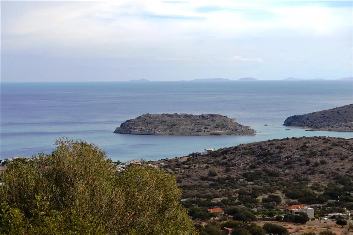Land Of 13200 M² In Crete