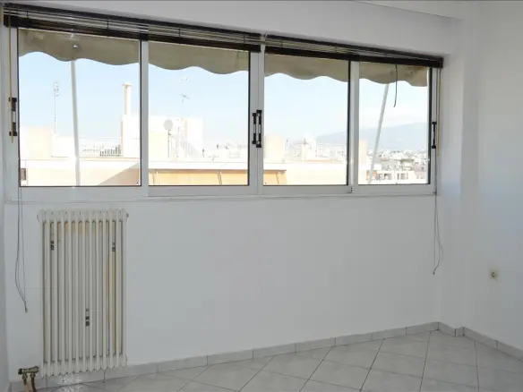3-bedroom Flat In Palaio Faliro, Greece (120 M²)