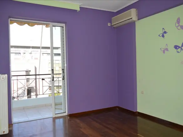 3-bedroom Flat In Palaio Faliro, Greece (120 M²)
