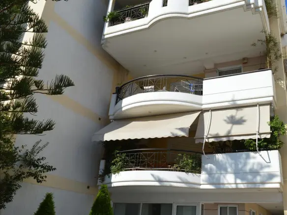 3-bedroom Flat In Palaio Faliro, Greece (120 M²)