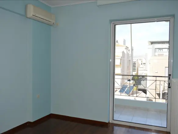 3-bedroom Flat In Palaio Faliro, Greece (120 M²)