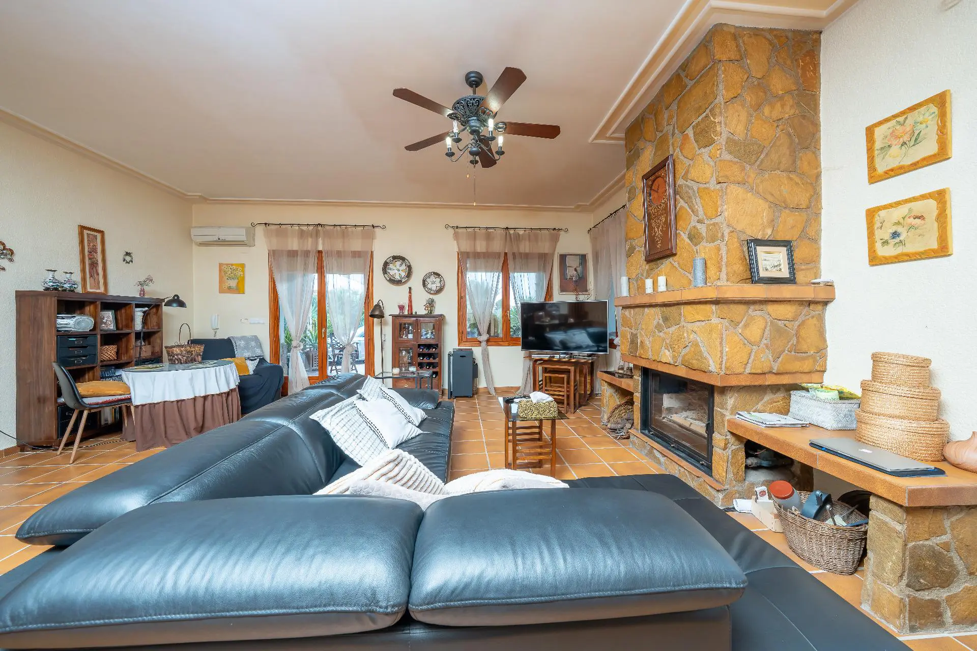 Villa Of 200 M² In Novelda, Spain