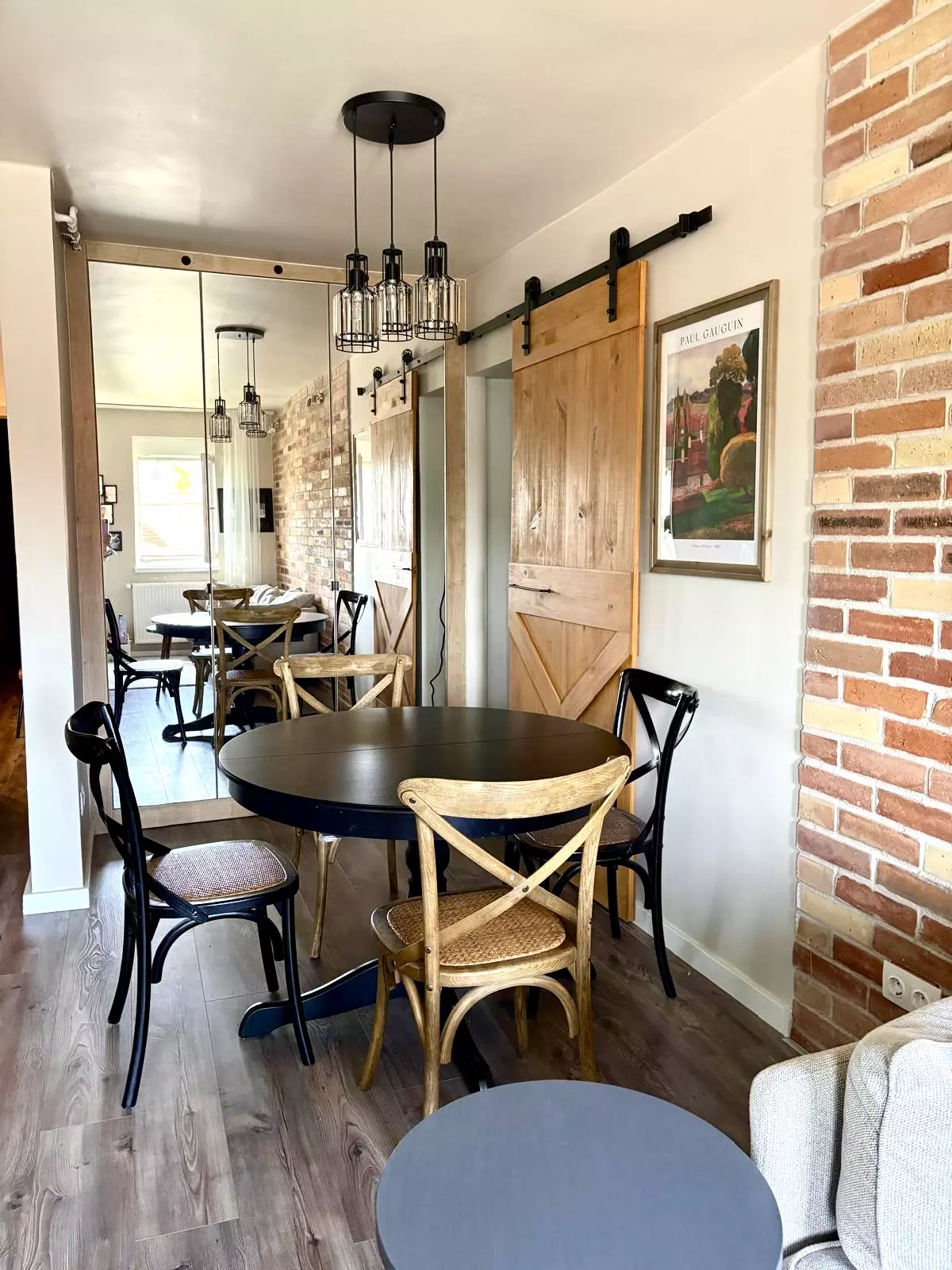 362000 Eur – Fully Renovated, Premium Apartment With The Buda Castle View For Sale In The Most Posh Area Of Budapest