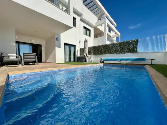 Apartment Of 120 M² With Sea Views In Finestrat, Spain