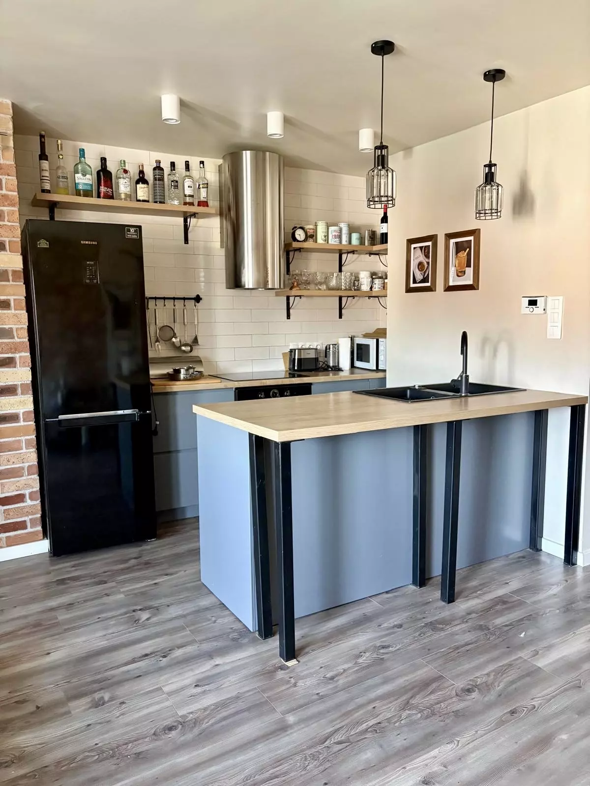 362000 Eur – Fully Renovated, Premium Apartment With The Buda Castle View For Sale In The Most Posh Area Of Budapest