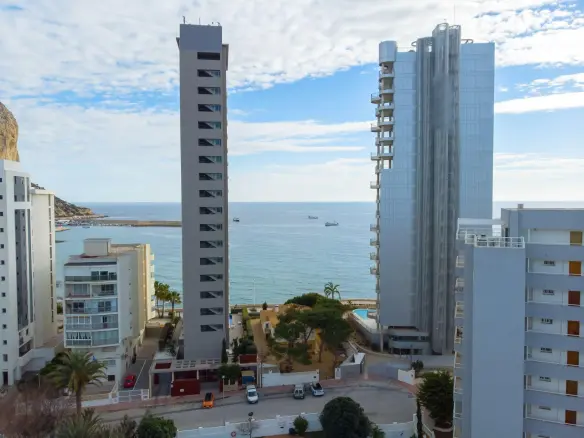 3-bedroom Apartment In Calpe, Spain (90 M²)