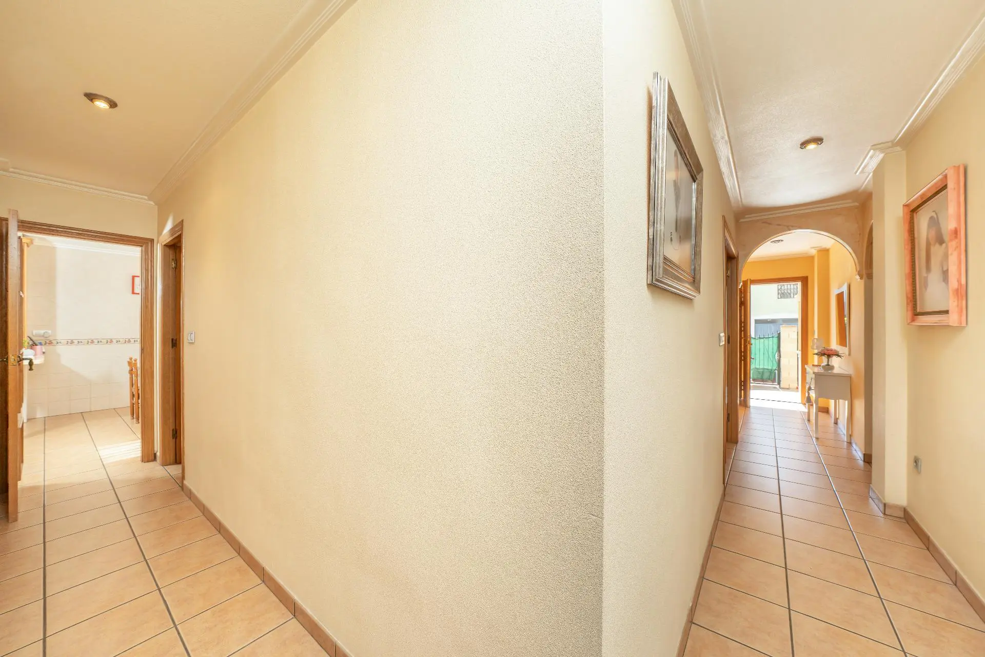 House Of 188 M² In Daya Nueva, Spain