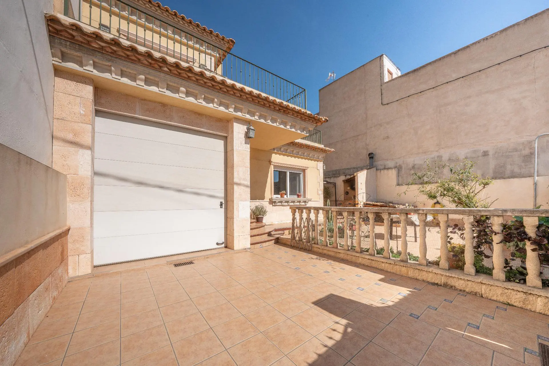 House Of 188 M² In Daya Nueva, Spain